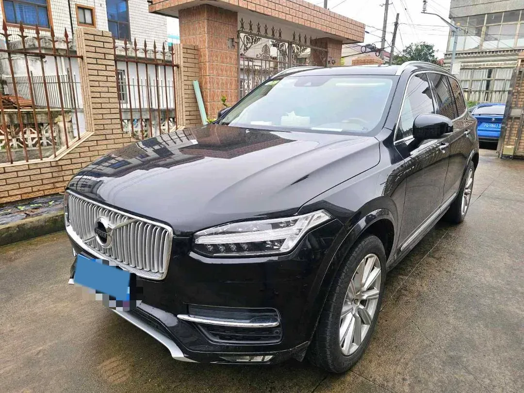 2018 Volvo XC90 2.0T 320HP L4 8AT,autocango,china used car exporter,china ev exporter,chinese used car exporter,chinese used ev exporter