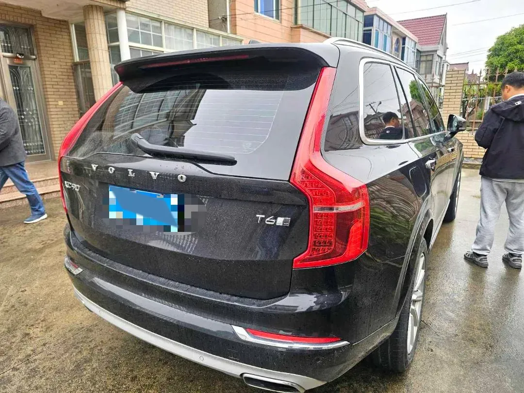 2018 Volvo XC90 2.0T 320HP L4 8AT,autocango,china used car exporter,china ev exporter,chinese used car exporter,chinese used ev exporter
