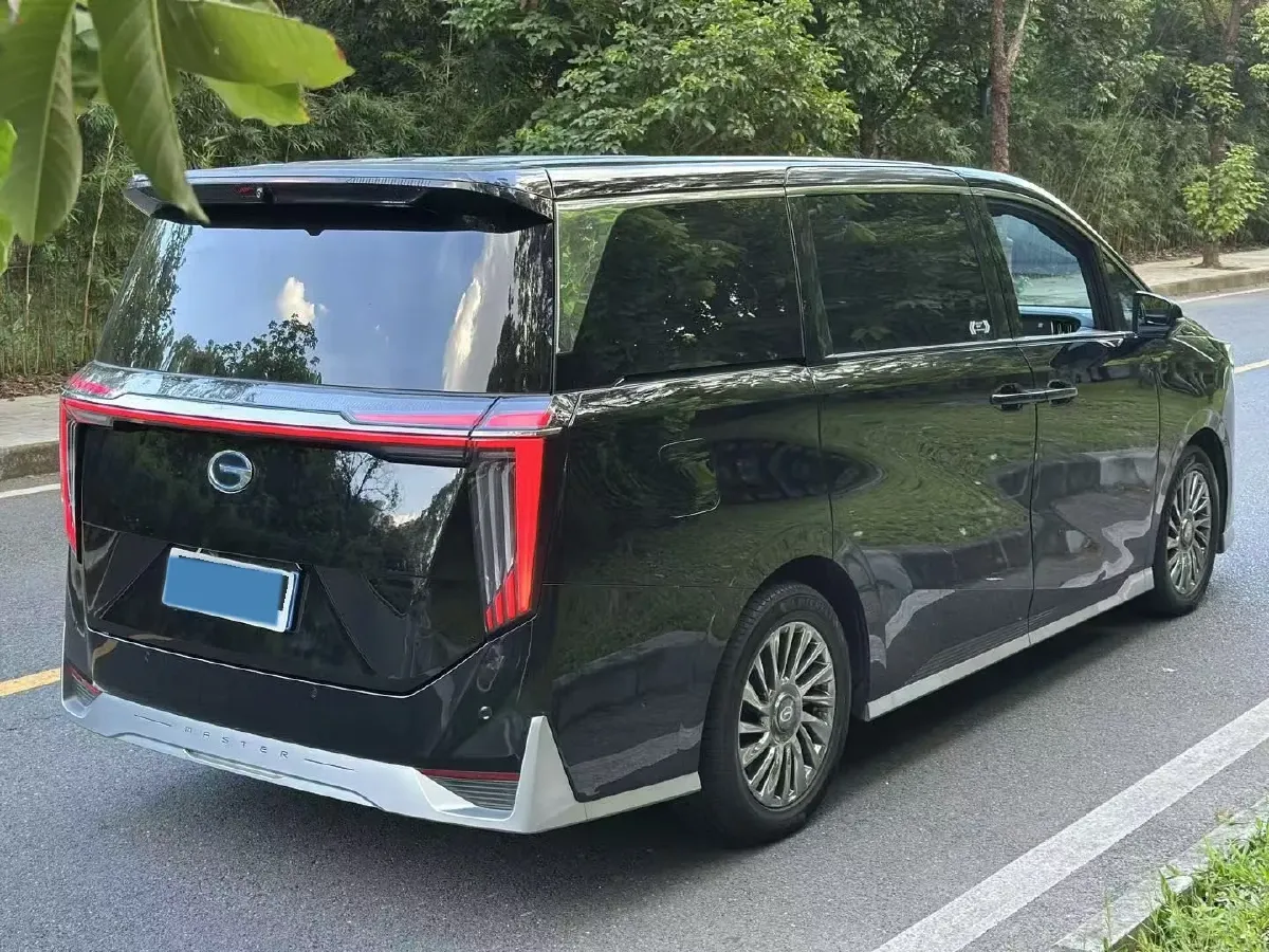 2023 GAC Trumpchi M8 2.0T 190HP L4 E-CVT Hybrid,autocango,china used car exporter,china ev exporter,chinese used car exporter,chinese used ev exporter