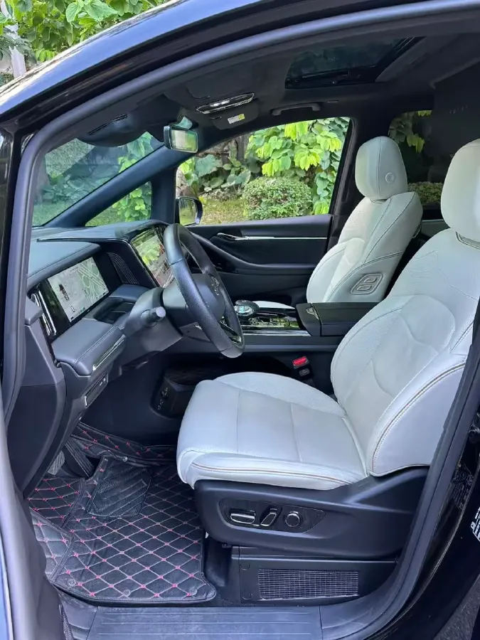 2023 GAC Trumpchi M8 2.0T 190HP L4 E-CVT Hybrid,autocango,china used car exporter,china ev exporter,chinese used car exporter,chinese used ev exporter