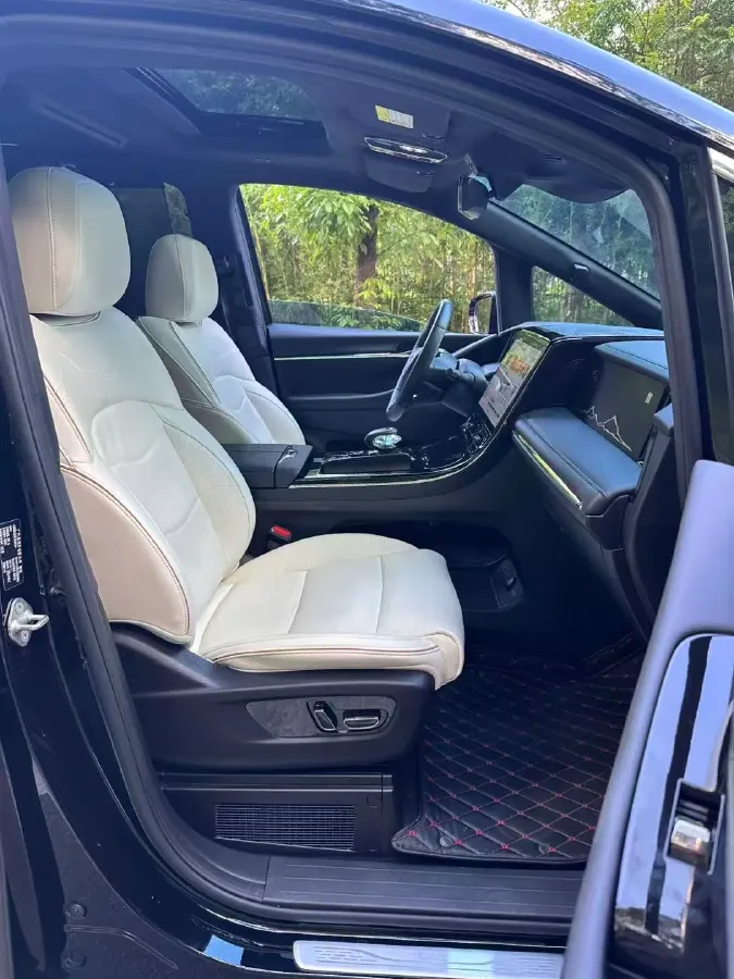 2023 GAC Trumpchi M8 2.0T 190HP L4 E-CVT Hybrid,autocango,china used car exporter,china ev exporter,chinese used car exporter,chinese used ev exporter