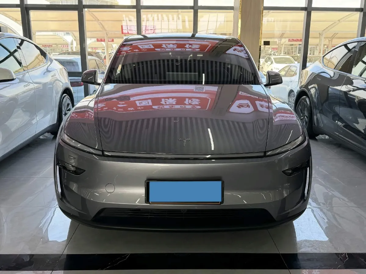 2025 Tesla Model Y BEV 62.5KWH,autocango,china used car exporter,china ev exporter,chinese used car exporter,chinese used ev exporter
