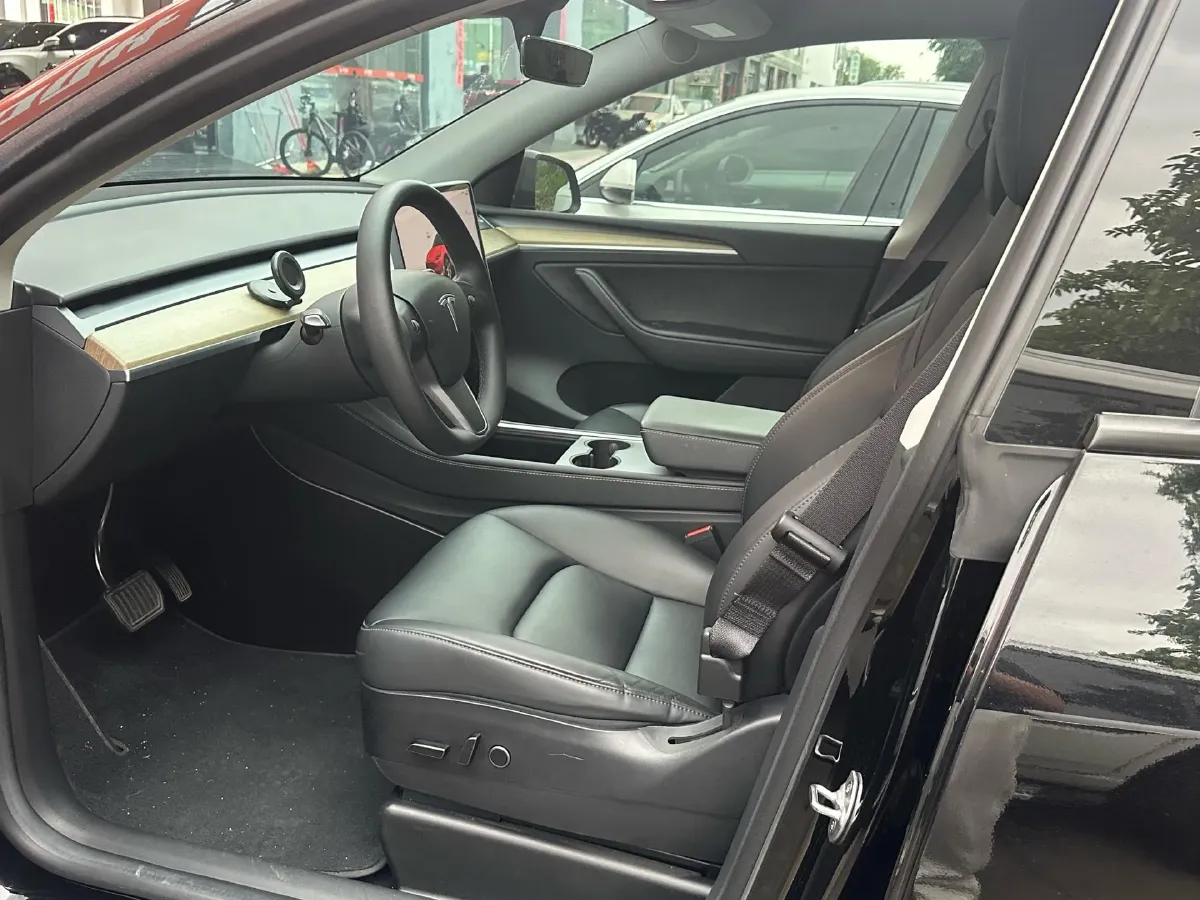 2022 Tesla Model Y BEV 60KWH,autocango,china used car exporter,china ev exporter,chinese used car exporter,chinese used ev exporter