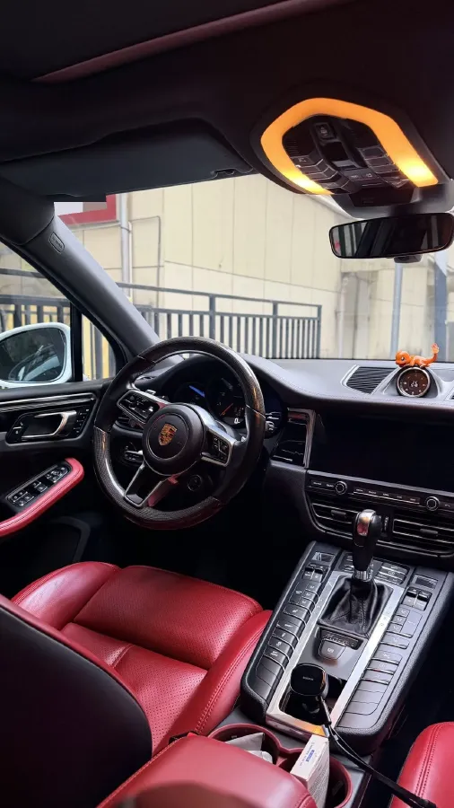 2018 Porsche Macan 2.0T 252HP L4 7DCT,autocango,china used car exporter,china ev exporter,chinese used car exporter,chinese used ev exporter