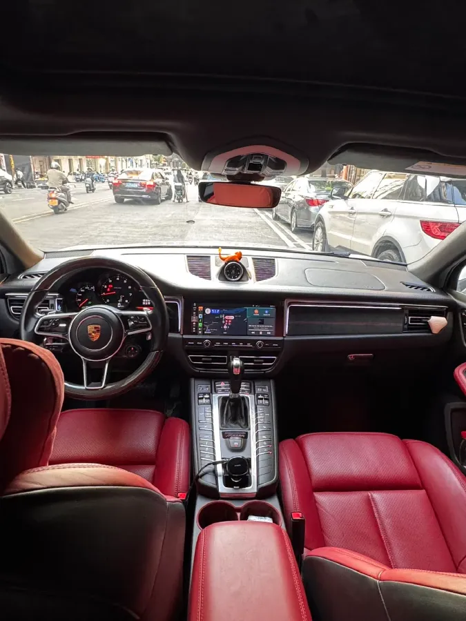 2018 Porsche Macan 2.0T 252HP L4 7DCT,autocango,china used car exporter,china ev exporter,chinese used car exporter,chinese used ev exporter