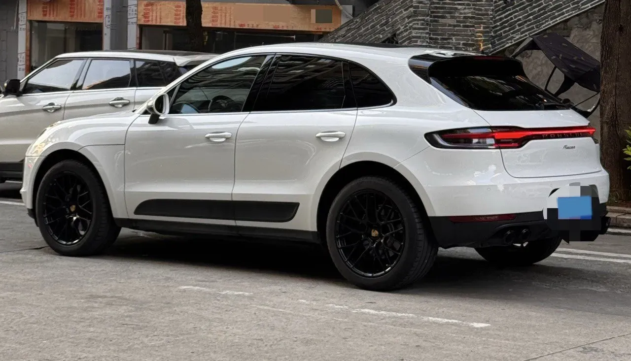 2018 Porsche Macan 2.0T 252HP L4 7DCT,autocango,china used car exporter,china ev exporter,chinese used car exporter,chinese used ev exporter
