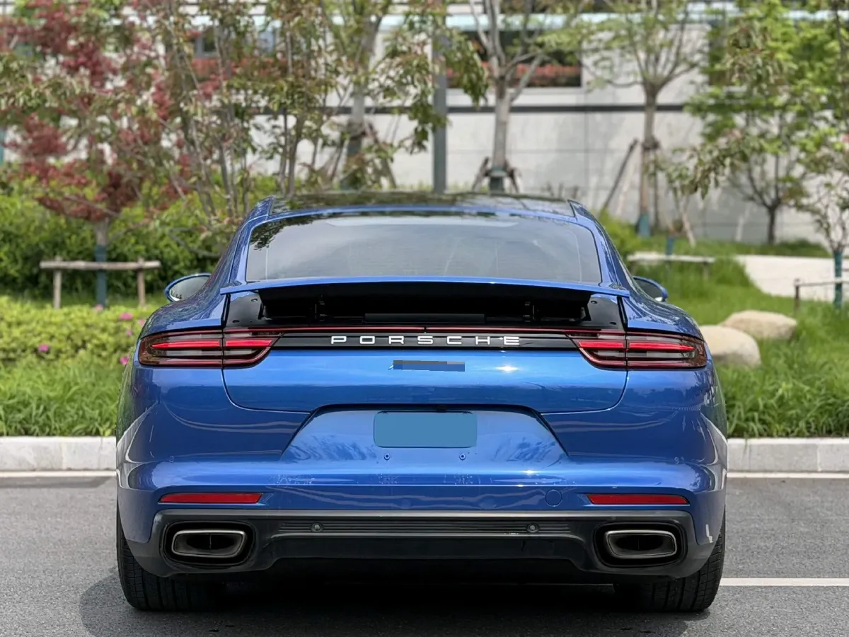 2017 BMW X6 3.0T 306HP L6 8AT,autocango,china used car exporter,china ev exporter,chinese used car exporter,chinese used ev exporter