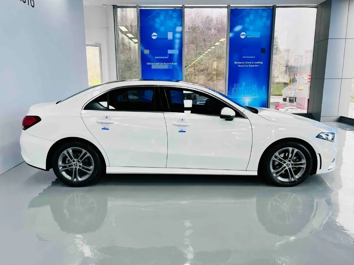 2022 Mercedes-Benz A Class 1.3T 136HP L4 7DCT,autocango,china used car exporter,china ev exporter,chinese used car exporter,chinese used ev exporter