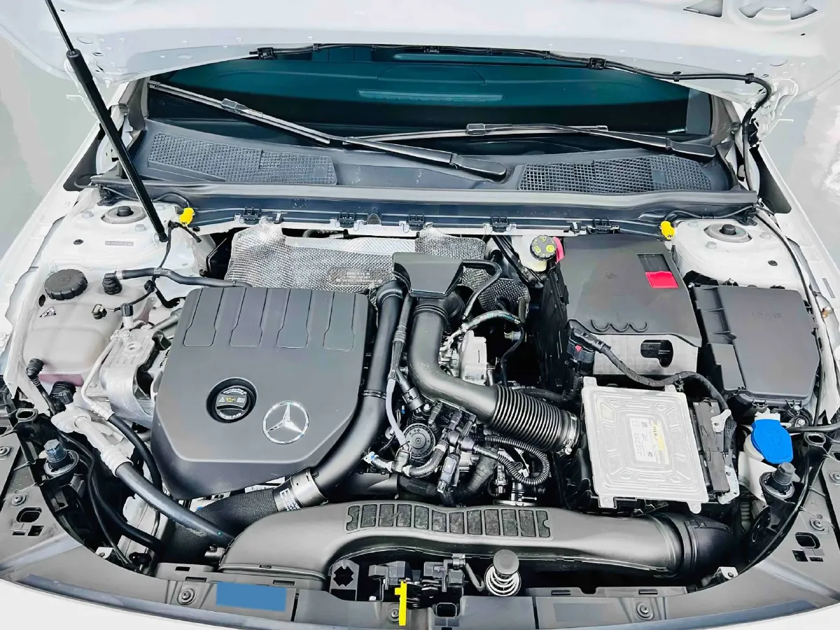 2022 Mercedes-Benz A Class 1.3T 136HP L4 7DCT,autocango,china used car exporter,china ev exporter,chinese used car exporter,chinese used ev exporter