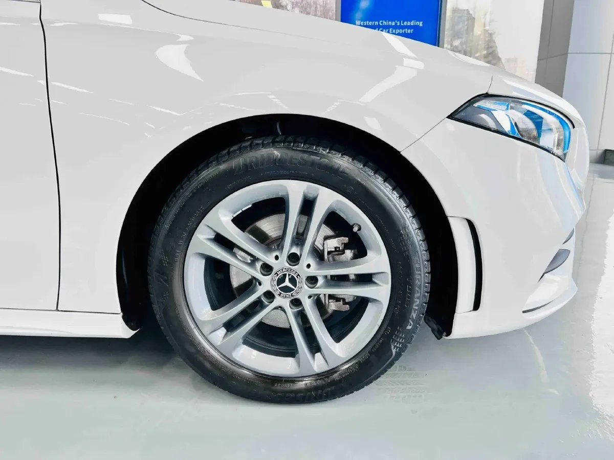 2022 Mercedes-Benz A Class 1.3T 136HP L4 7DCT,autocango,china used car exporter,china ev exporter,chinese used car exporter,chinese used ev exporter