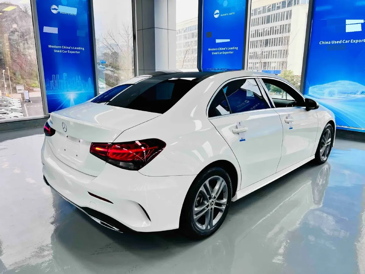 2022 Mercedes-Benz A Class 1.3T 136HP L4 7DCT,autocango,china used car exporter,china ev exporter,chinese used car exporter,chinese used ev exporter