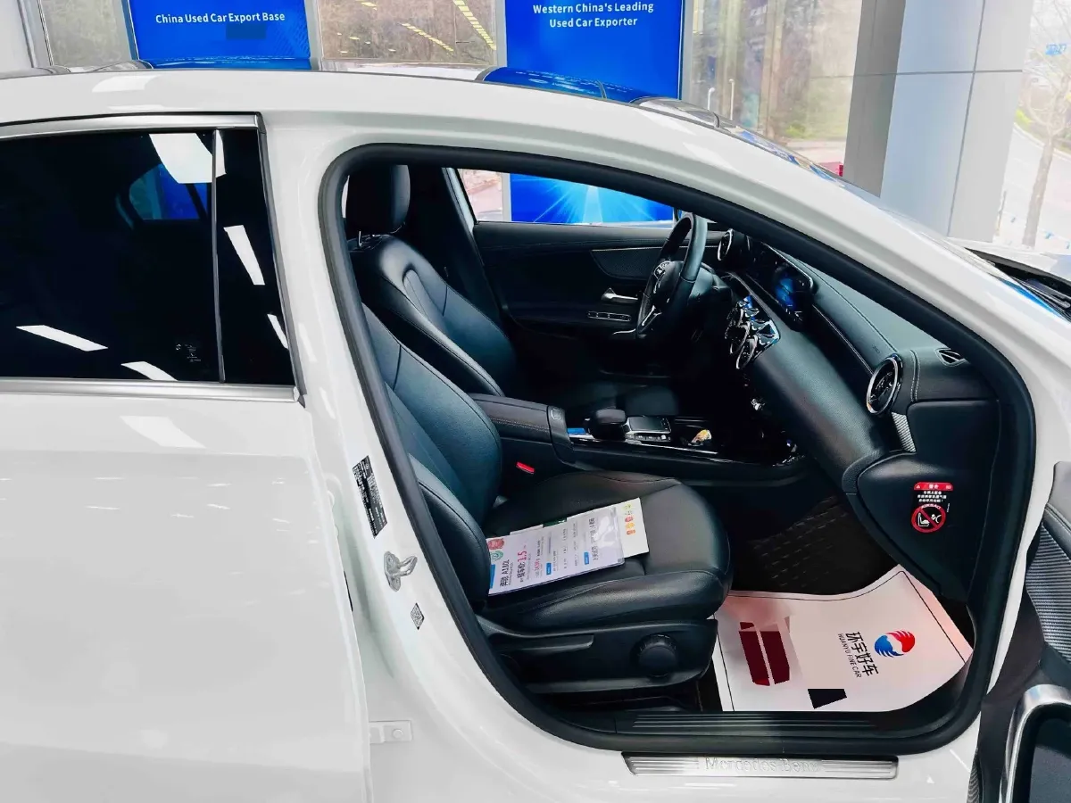 2022 Mercedes-Benz A Class 1.3T 136HP L4 7DCT,autocango,china used car exporter,china ev exporter,chinese used car exporter,chinese used ev exporter