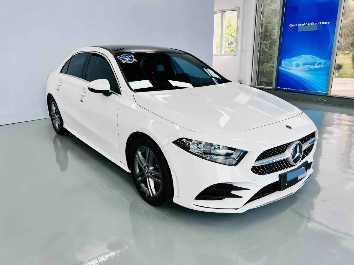 2022 Mercedes-Benz A Class 1.3T 136HP L4 7DCT,autocango,china used car exporter,china ev exporter,chinese used car exporter,chinese used ev exporter