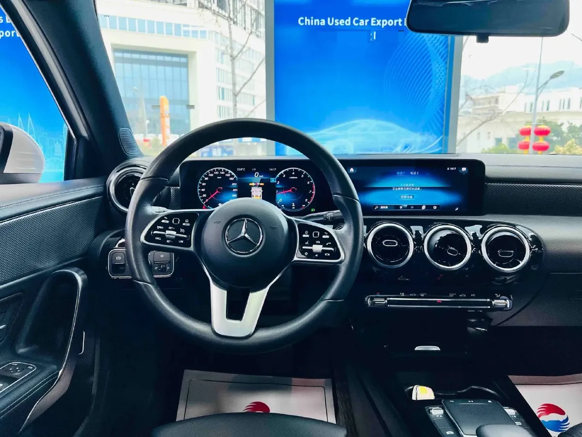 2022 Mercedes-Benz A Class 1.3T 136HP L4 7DCT,autocango,china used car exporter,china ev exporter,chinese used car exporter,chinese used ev exporter