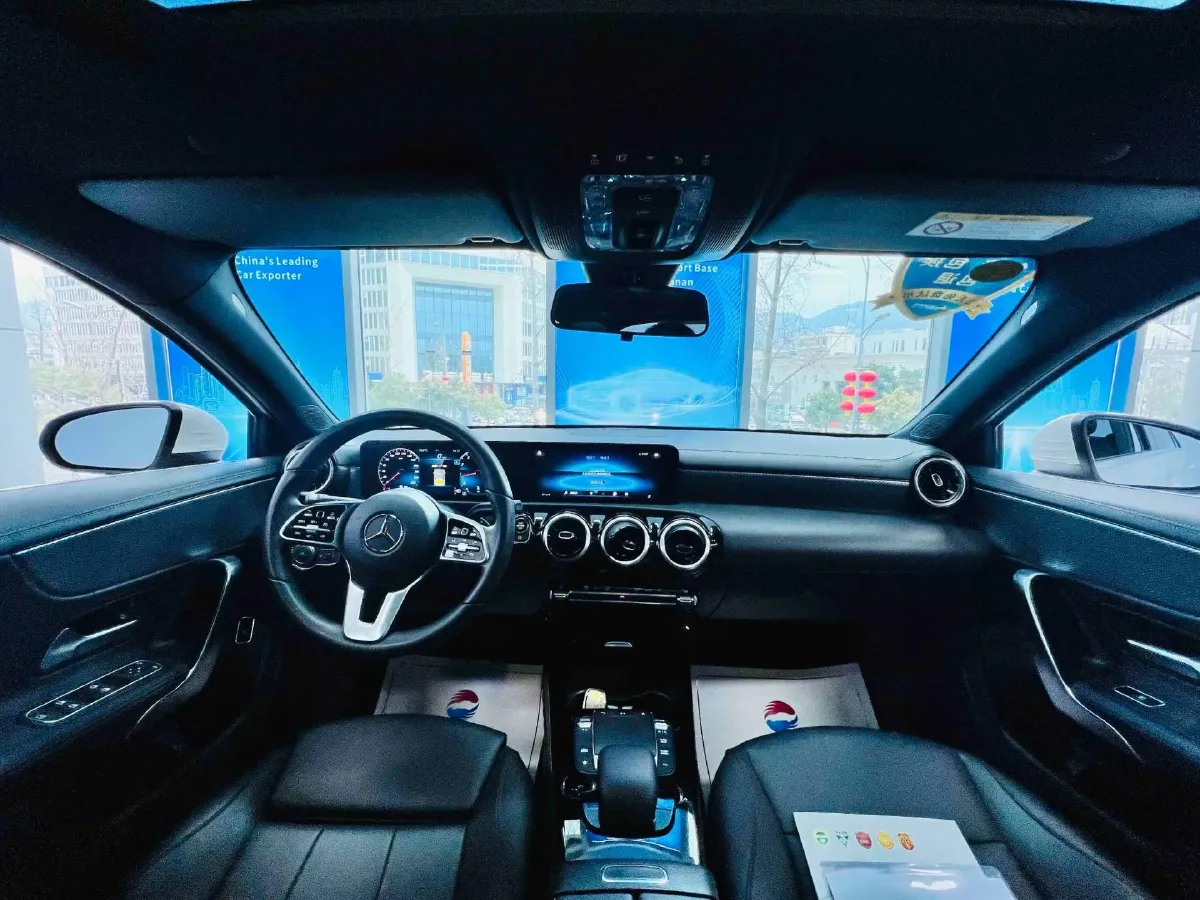 2022 Mercedes-Benz A Class 1.3T 136HP L4 7DCT,autocango,china used car exporter,china ev exporter,chinese used car exporter,chinese used ev exporter