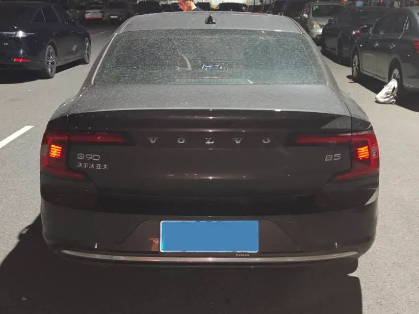 2025 Volvo S90 2.0T 250HP L4 8AT,autocango,china used car exporter,china ev exporter,chinese used car exporter,chinese used ev exporter