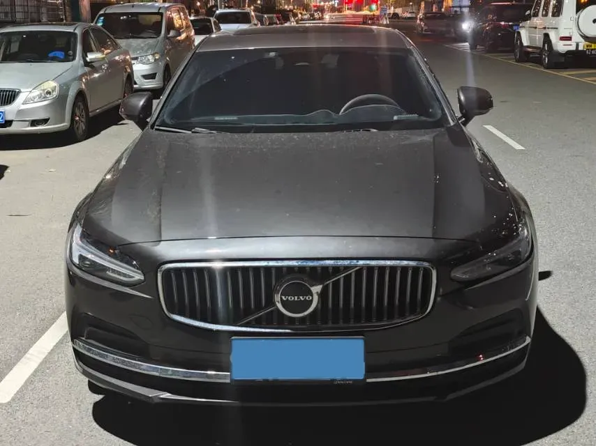 2025 Volvo S90 2.0T 250HP L4 8AT,autocango,china used car exporter,china ev exporter,chinese used car exporter,chinese used ev exporter