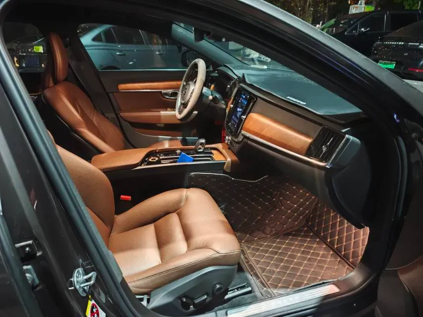 2025 Volvo S90 2.0T 250HP L4 8AT,autocango,china used car exporter,china ev exporter,chinese used car exporter,chinese used ev exporter
