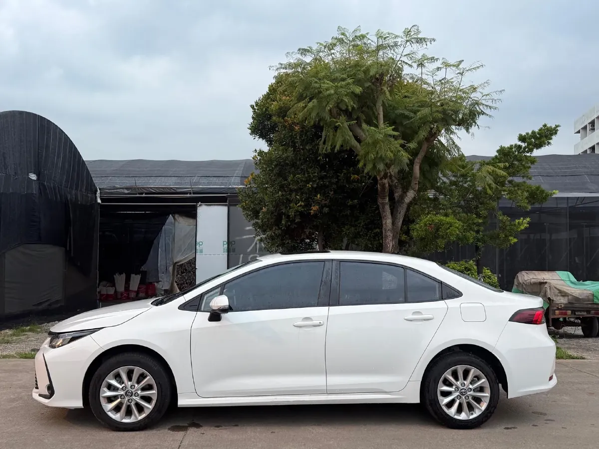 2021 Toyota Corolla 1.2T 116HP L4 CVT,autocango,china used car exporter,china ev exporter,chinese used car exporter,chinese used ev exporter