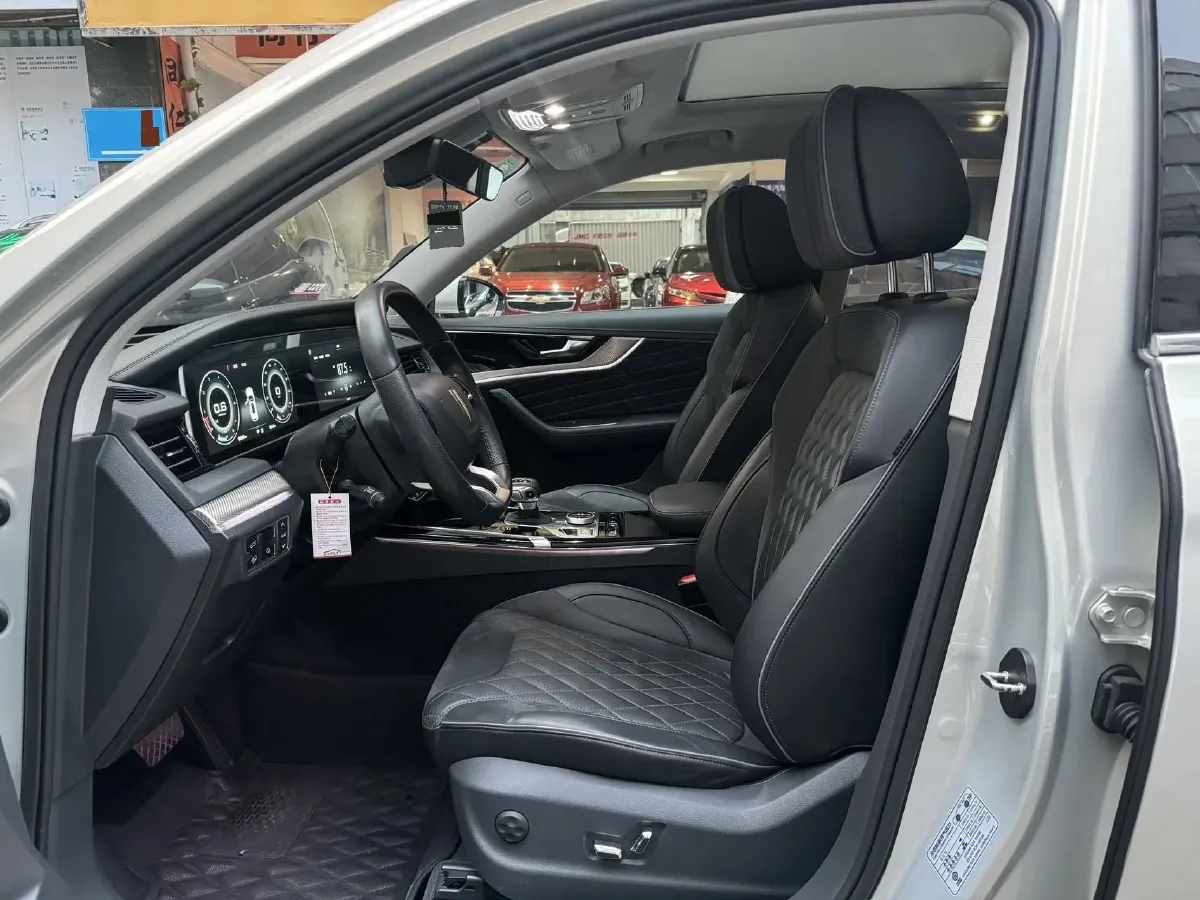 2019 HongQi HS5 2.0T 224HP L4 6AT,autocango,china used car exporter,china ev exporter,chinese used car exporter,chinese used ev exporter