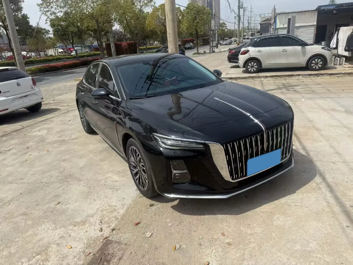 2023 HongQi H5 2.0T 224HP L4 8AT,autocango,china used car exporter,china ev exporter,chinese used car exporter,chinese used ev exporter
