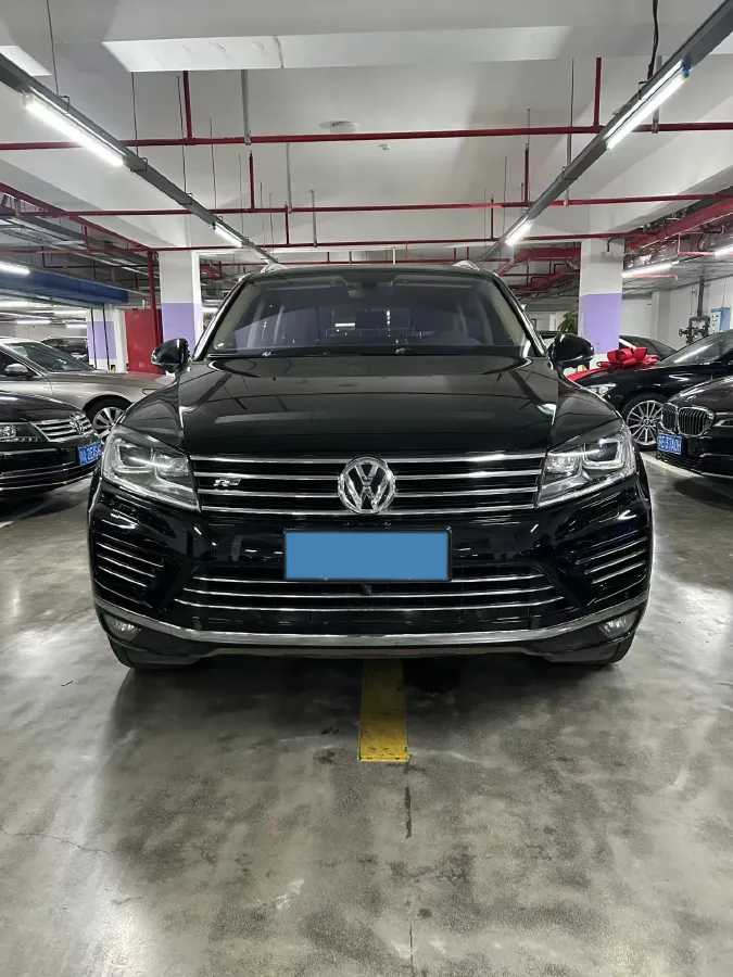 2018 Volkswagen Touareg 3.0T 320HP V6 8AT,autocango,china used car exporter,china ev exporter,chinese used car exporter,chinese used ev exporter