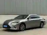 2019 Lexus ES 2.5L 178HP L4 E-CVT Hybrid