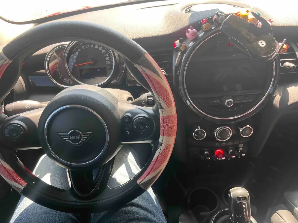 2018 MINI COUNTRYMAN 1.5T 136HP L3 6AT,autocango,china used car exporter,china ev exporter,chinese used car exporter,chinese used ev exporter