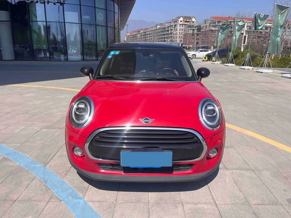 2018 MINI COUNTRYMAN 1.5T 136HP L3 6AT,autocango,china used car exporter,china ev exporter,chinese used car exporter,chinese used ev exporter