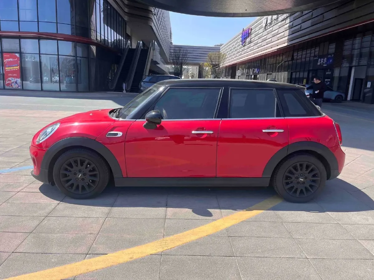 2018 MINI COUNTRYMAN 1.5T 136HP L3 6AT,autocango,china used car exporter,china ev exporter,chinese used car exporter,chinese used ev exporter