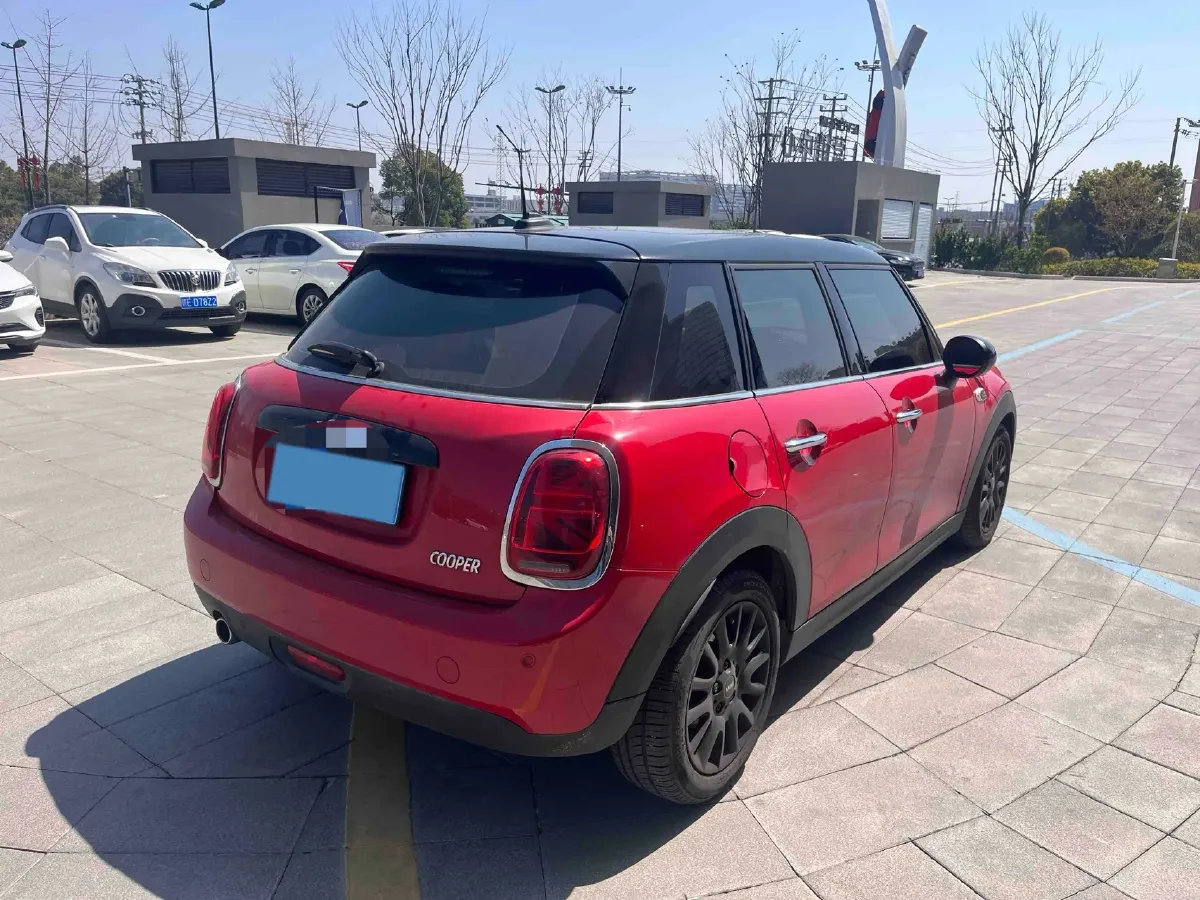 2018 MINI COUNTRYMAN 1.5T 136HP L3 6AT,autocango,china used car exporter,china ev exporter,chinese used car exporter,chinese used ev exporter