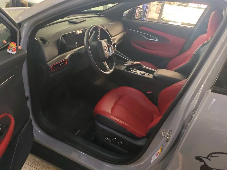 2020 ChangAn UNI-T 1.5T 180HP L4 7DCT,autocango,china used car exporter,china ev exporter,chinese used car exporter,chinese used ev exporter