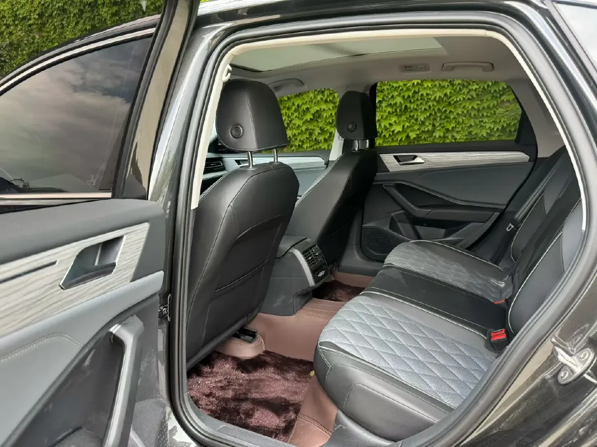 2025 Volkswagen Sagitar 1.5T 160HP L4 7DCT,autocango,china used car exporter,china ev exporter,chinese used car exporter,chinese used ev exporter