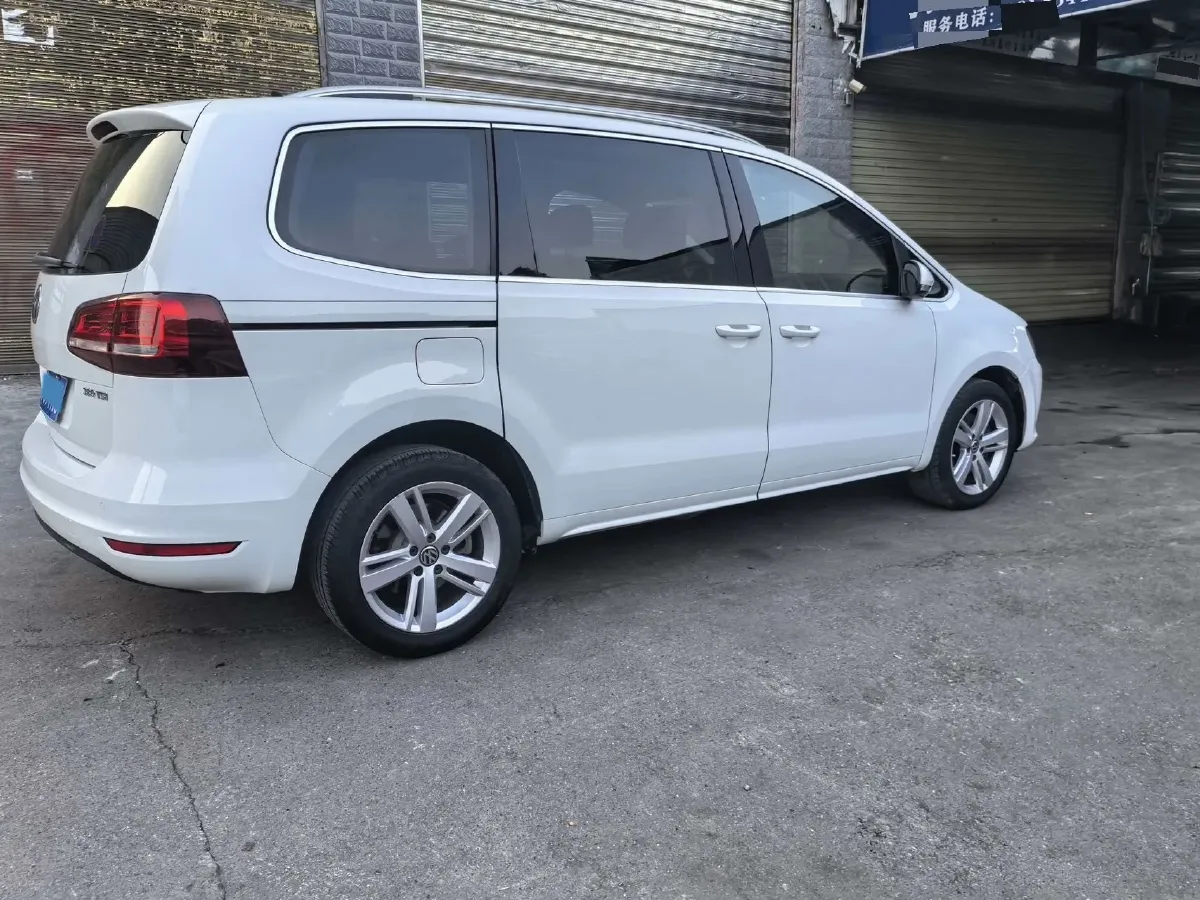 2017 Volkswagen Sharan 2.0T 220HP L4 6DCT,autocango,china used car exporter,china ev exporter,chinese used car exporter,chinese used ev exporter