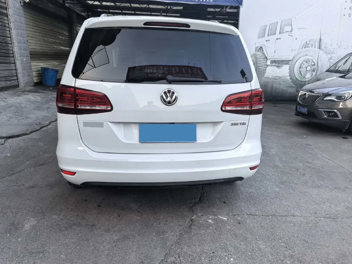 2017 Volkswagen Sharan 2.0T 220HP L4 6DCT,autocango,china used car exporter,china ev exporter,chinese used car exporter,chinese used ev exporter