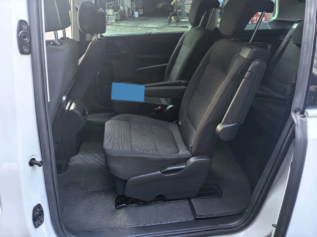 2017 Volkswagen Sharan 2.0T 220HP L4 6DCT,autocango,china used car exporter,china ev exporter,chinese used car exporter,chinese used ev exporter