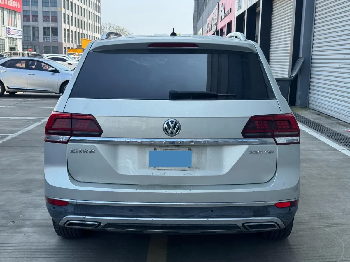 2017 Volkswagen Teramont 2.0T 220HP L4 7DCT,autocango,china used car exporter,china ev exporter,chinese used car exporter,chinese used ev exporter