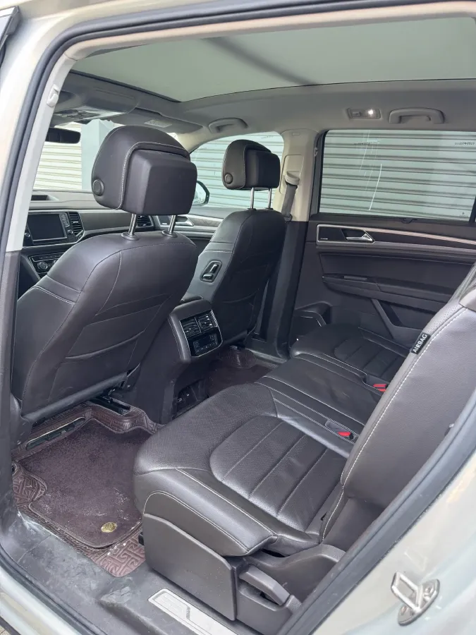 2017 Volkswagen Teramont 2.0T 220HP L4 7DCT,autocango,china used car exporter,china ev exporter,chinese used car exporter,chinese used ev exporter