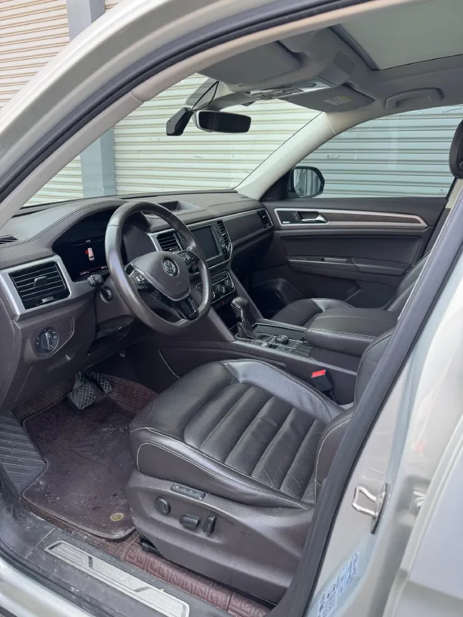 2017 Volkswagen Teramont 2.0T 220HP L4 7DCT,autocango,china used car exporter,china ev exporter,chinese used car exporter,chinese used ev exporter