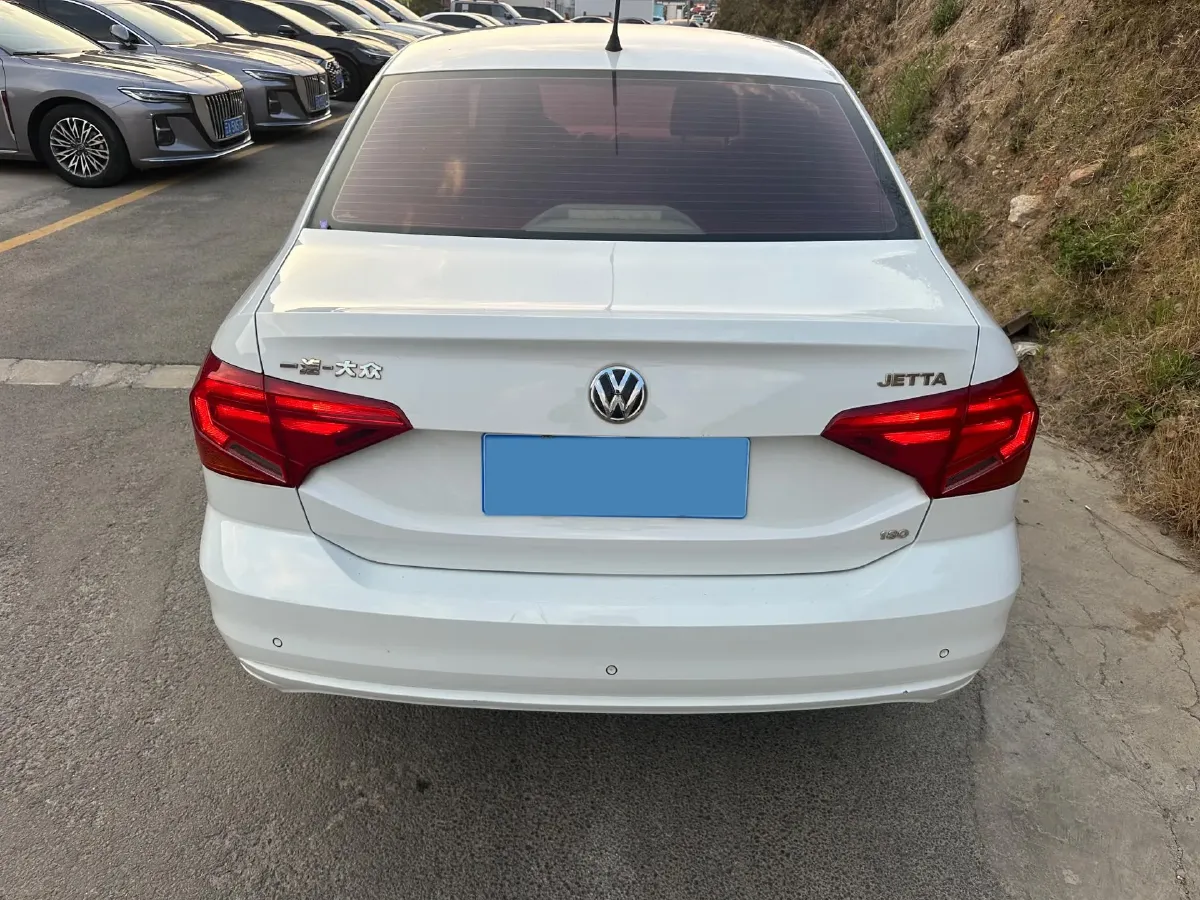 2017 Volkswagen Jetta 1.5L 110HP L4 5MT,autocango,china used car exporter,china ev exporter,chinese used car exporter,chinese used ev exporter