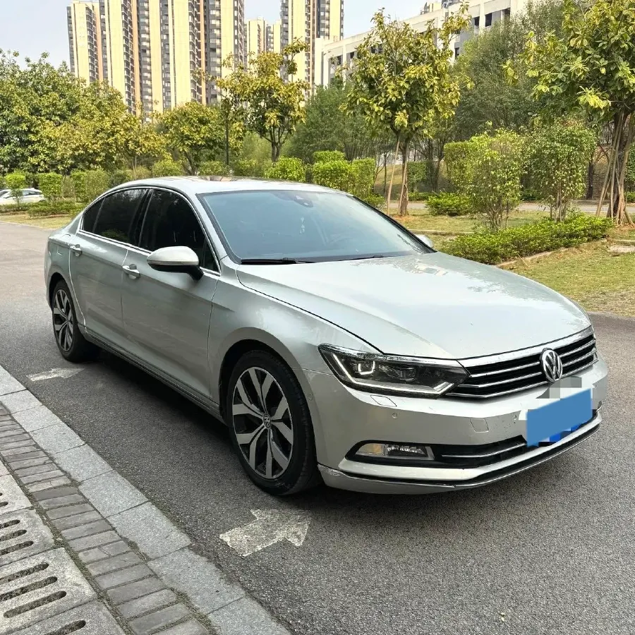 2019 Volkswagen Magotan 2.0T 186HP L4 7DCT,autocango,china used car exporter,china ev exporter,chinese used car exporter,chinese used ev exporter