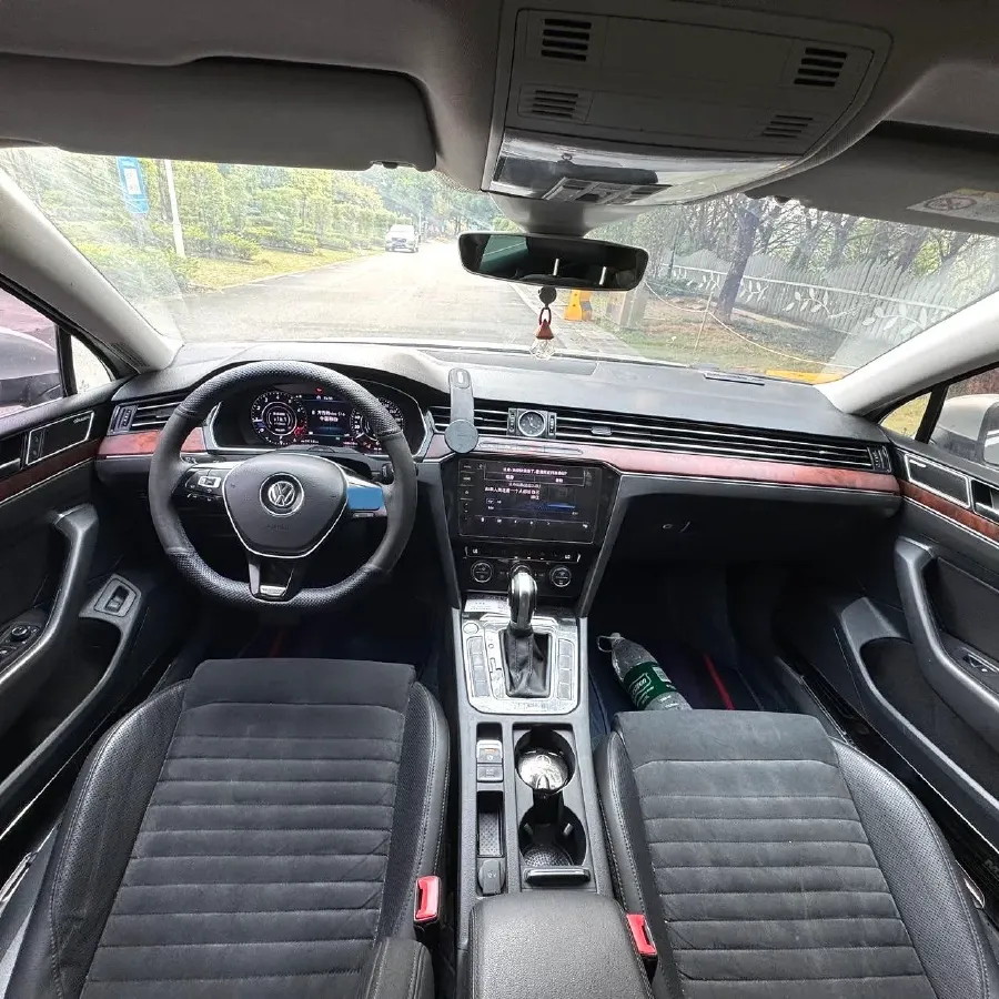 2019 Volkswagen Magotan 2.0T 186HP L4 7DCT,autocango,china used car exporter,china ev exporter,chinese used car exporter,chinese used ev exporter