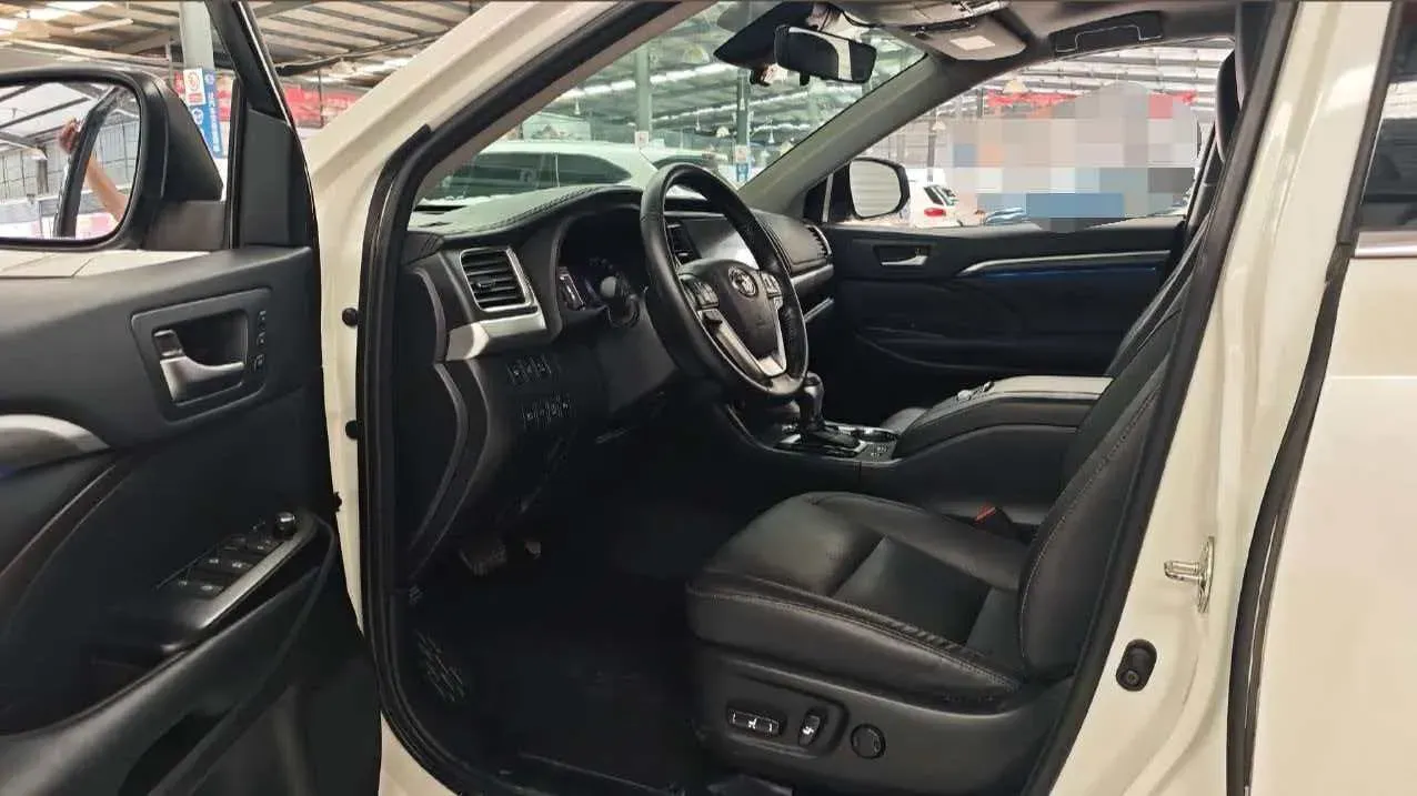 2019 HanTeng V7 1.5T 156HP L4 6AT,autocango,china used car exporter,china ev exporter,chinese used car exporter,chinese used ev exporter