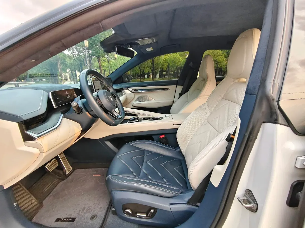 2023 Zeekr 001 BEV 100KWH,autocango,china used car exporter,china ev exporter,chinese used car exporter,chinese used ev exporter