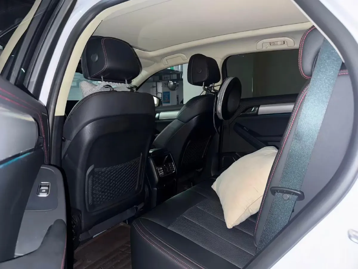 2019 Volkswagen Teramont 2.0T 220HP L4 7DCT,autocango,china used car exporter,china ev exporter,chinese used car exporter,chinese used ev exporter