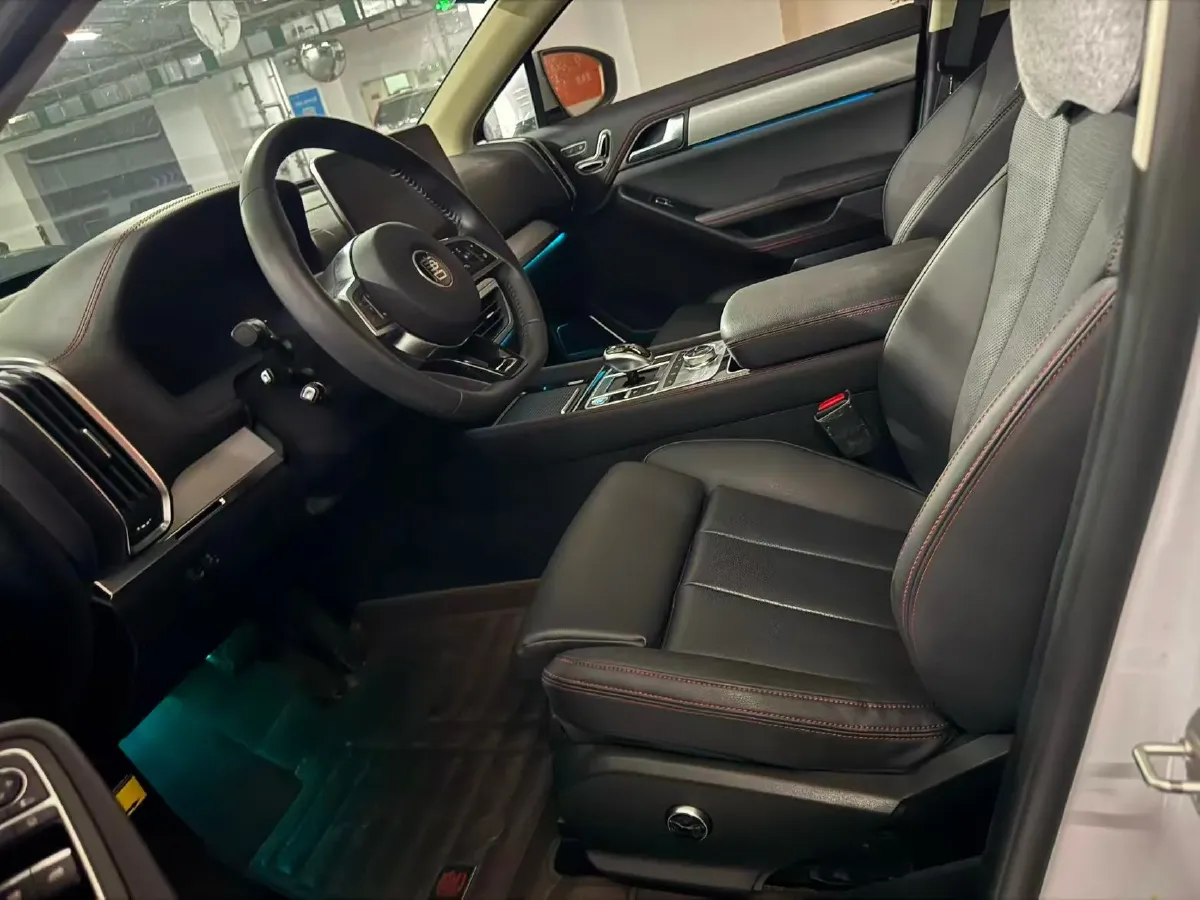 2019 Volkswagen Teramont 2.0T 220HP L4 7DCT,autocango,china used car exporter,china ev exporter,chinese used car exporter,chinese used ev exporter