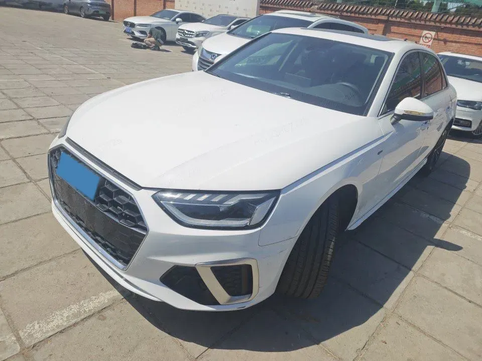 2020 Audi A4L 2.0T 190HP L4 7DCT,autocango,china used car exporter,china ev exporter,chinese used car exporter,chinese used ev exporter