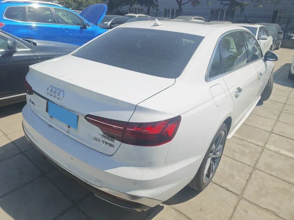 2020 Audi A4L 2.0T 190HP L4 7DCT,autocango,china used car exporter,china ev exporter,chinese used car exporter,chinese used ev exporter