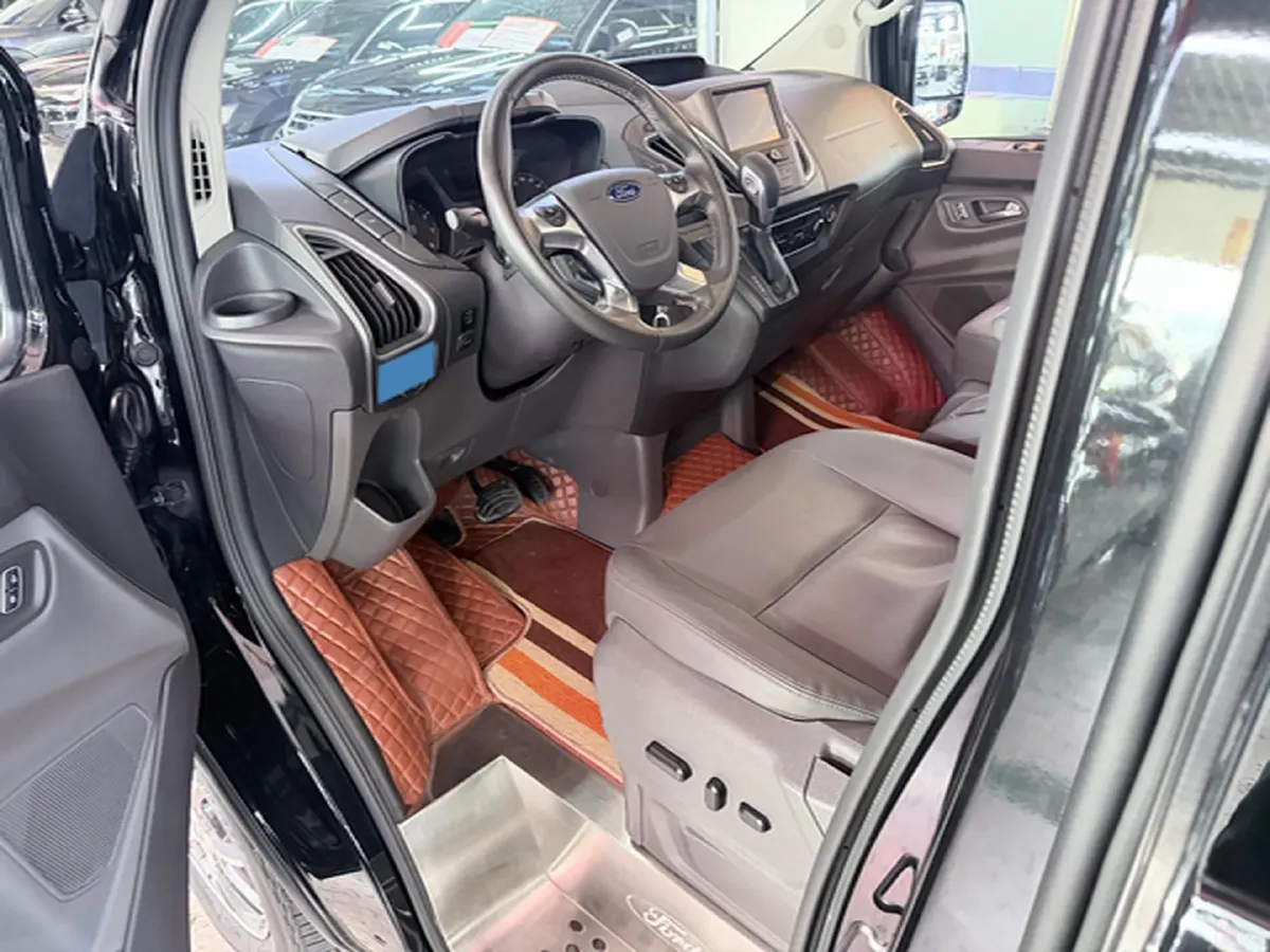 2020 Ford Tourneo 2.0T 203HP L4 6AT,autocango,china used car exporter,china ev exporter,chinese used car exporter,chinese used ev exporter