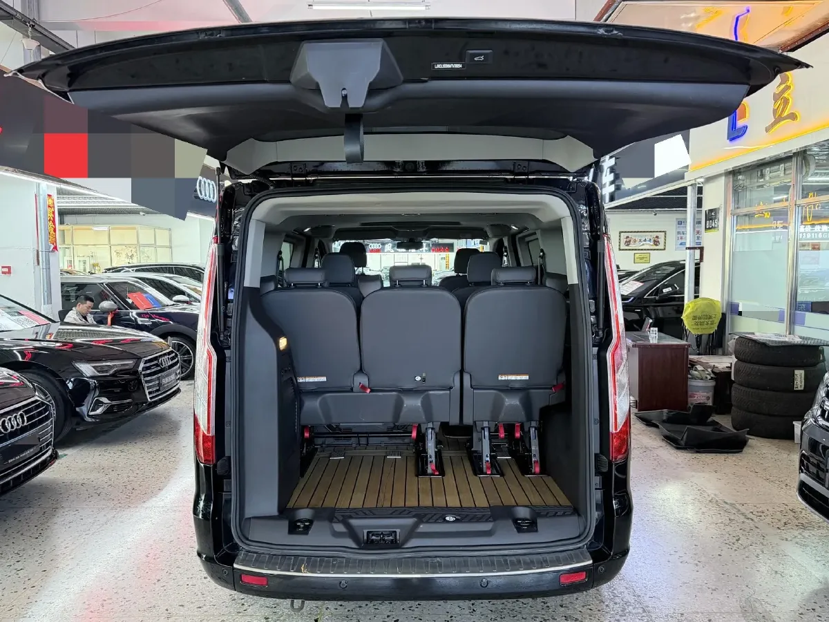 2020 Ford Tourneo 2.0T 203HP L4 6AT,autocango,china used car exporter,china ev exporter,chinese used car exporter,chinese used ev exporter